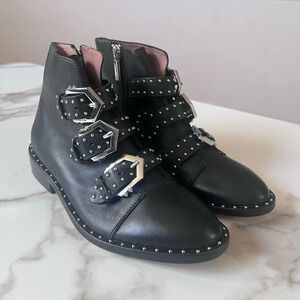 NWT Women’s Gianni Bini black booties